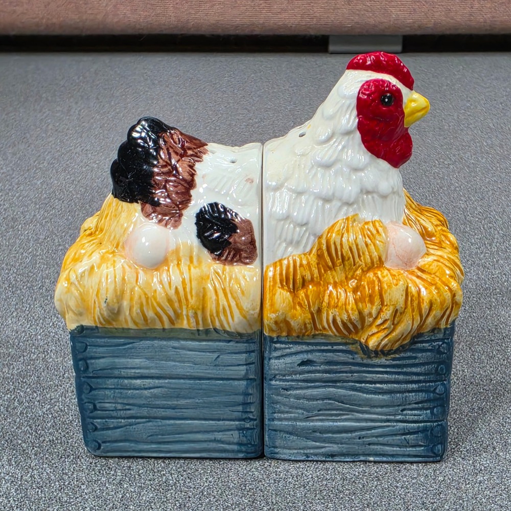 Chicken Hen Salt Pepper Shaker Set Excellent Farmhouse